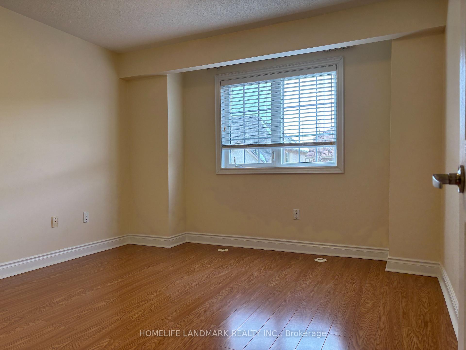 Photo 42 of 157 Legends Way, Markham, Unionville — HOMEH