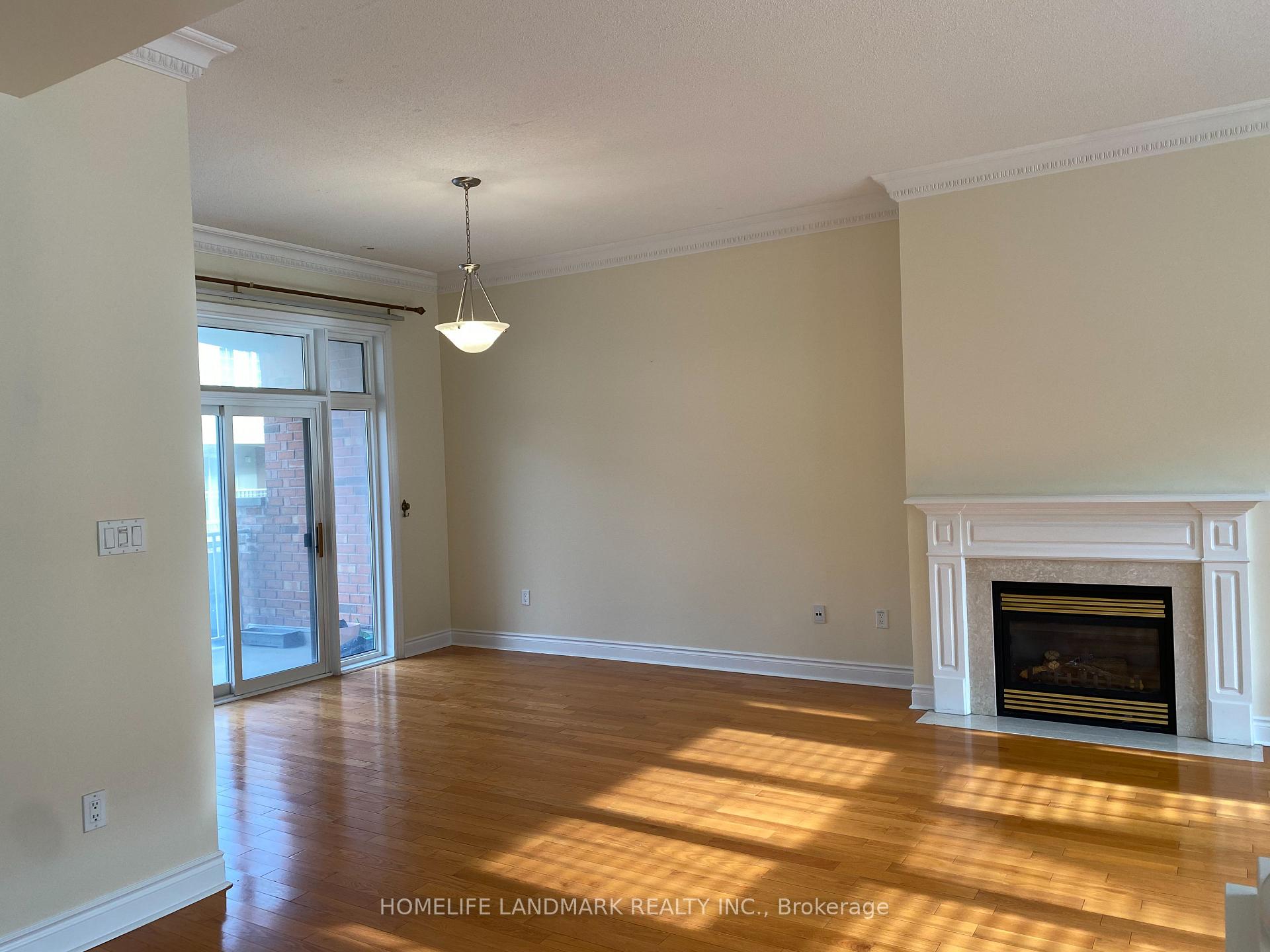 Photo 6 of 157 Legends Way, Markham, Unionville — HOMEH