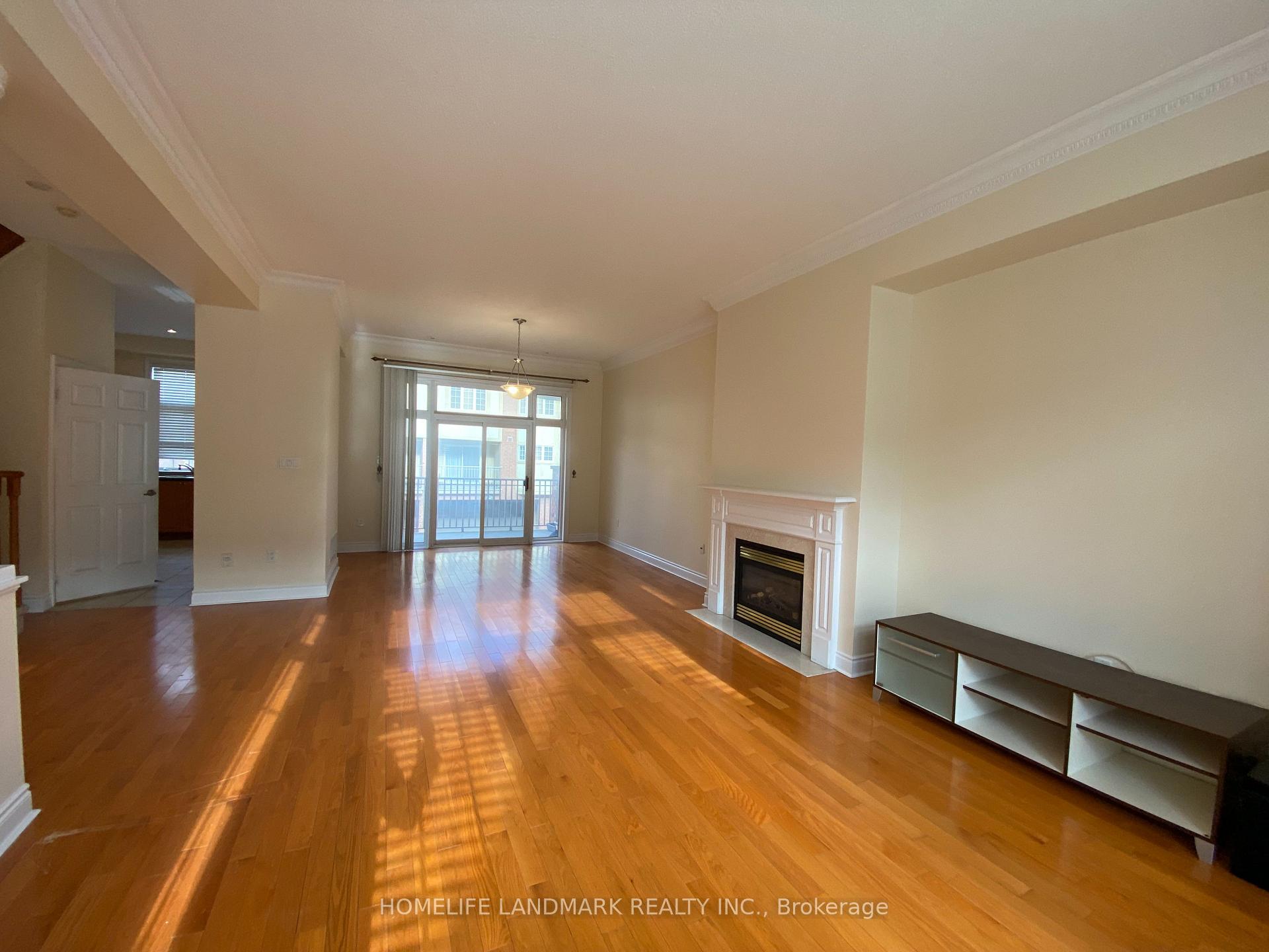 Photo 9 of 157 Legends Way, Markham, Unionville — HOMEH