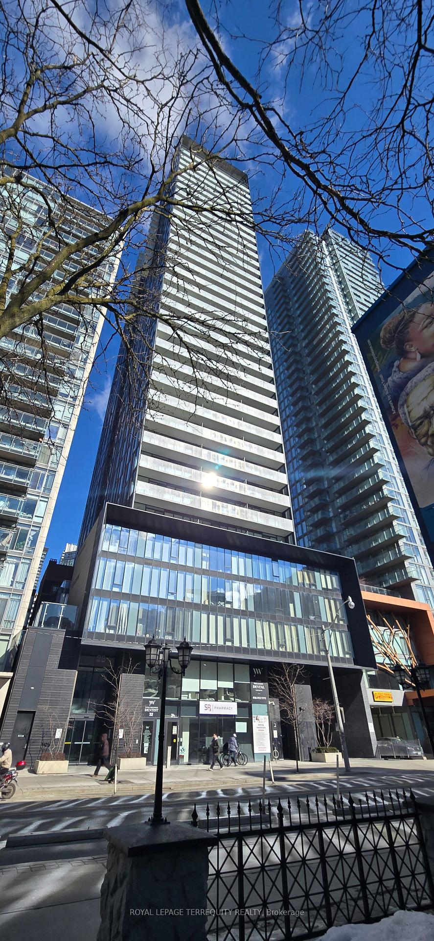 Front of Unit 2303, 28 Wellesley Street E