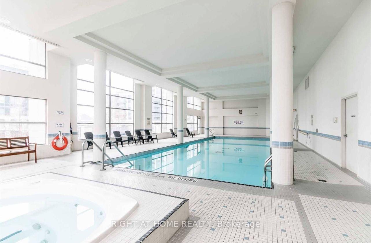 Photo 3 of Unit 708, 60 Disera Drive, Vaughan, Beverley Glen — HOMEH
