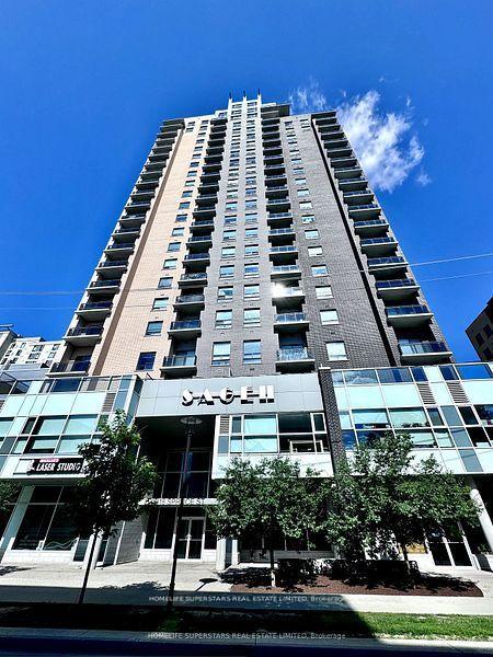 Front of Unit 406, 318 Spruce Street