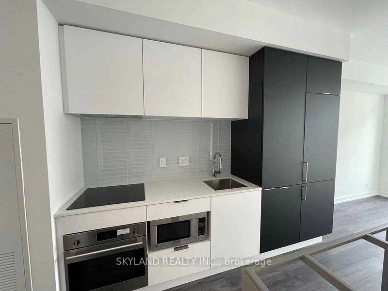 Photo 3 of Unit 2213, 33 Helendale Avenue, Toronto, Yonge-Eglinton — HOMEH