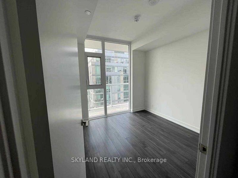 Photo 6 of Unit 2213, 33 Helendale Avenue, Toronto, Yonge-Eglinton — HOMEH