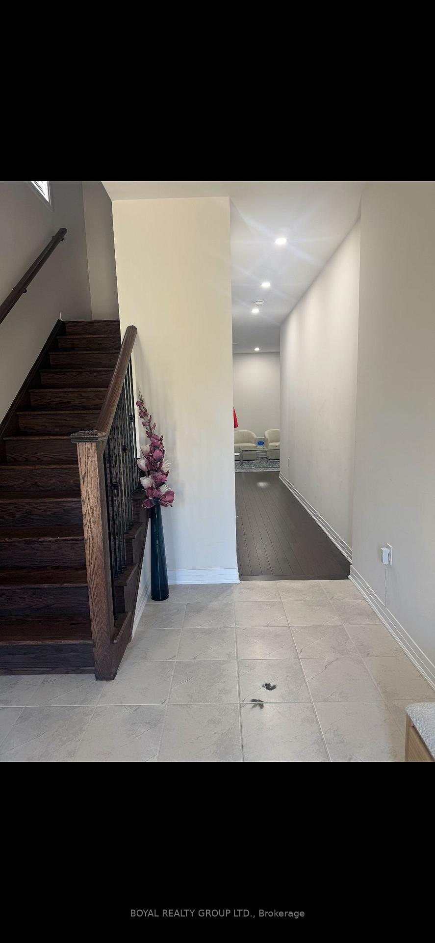 Photo 2 of 27 Gibson Drive, Erin — HOMEH