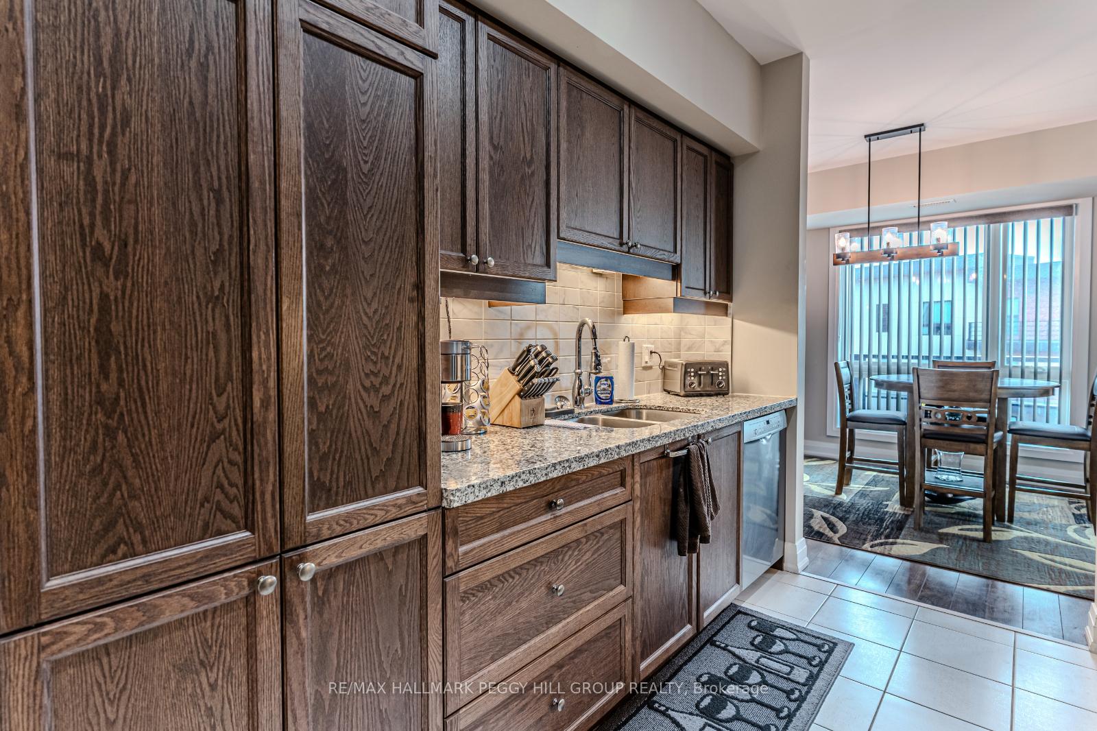 Photo 6 of Unit 501, 302 Essa Road, Barrie, 400 West — HOMEH