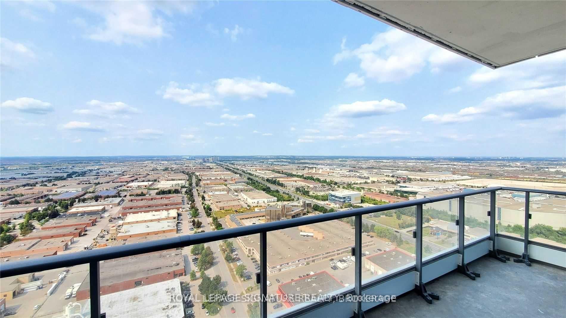 Photo 10 of Unit 3901, 950 Portage Parkway, Vaughan, Vaughan Corporate Centre — HOMEH