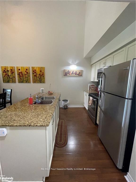 Photo 6 of Unit 304, 3 Brandy Lane Drive, Collingwood — HOMEH