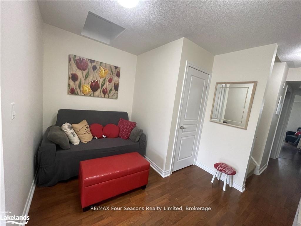Photo 8 of Unit 304, 3 Brandy Lane Drive, Collingwood — HOMEH