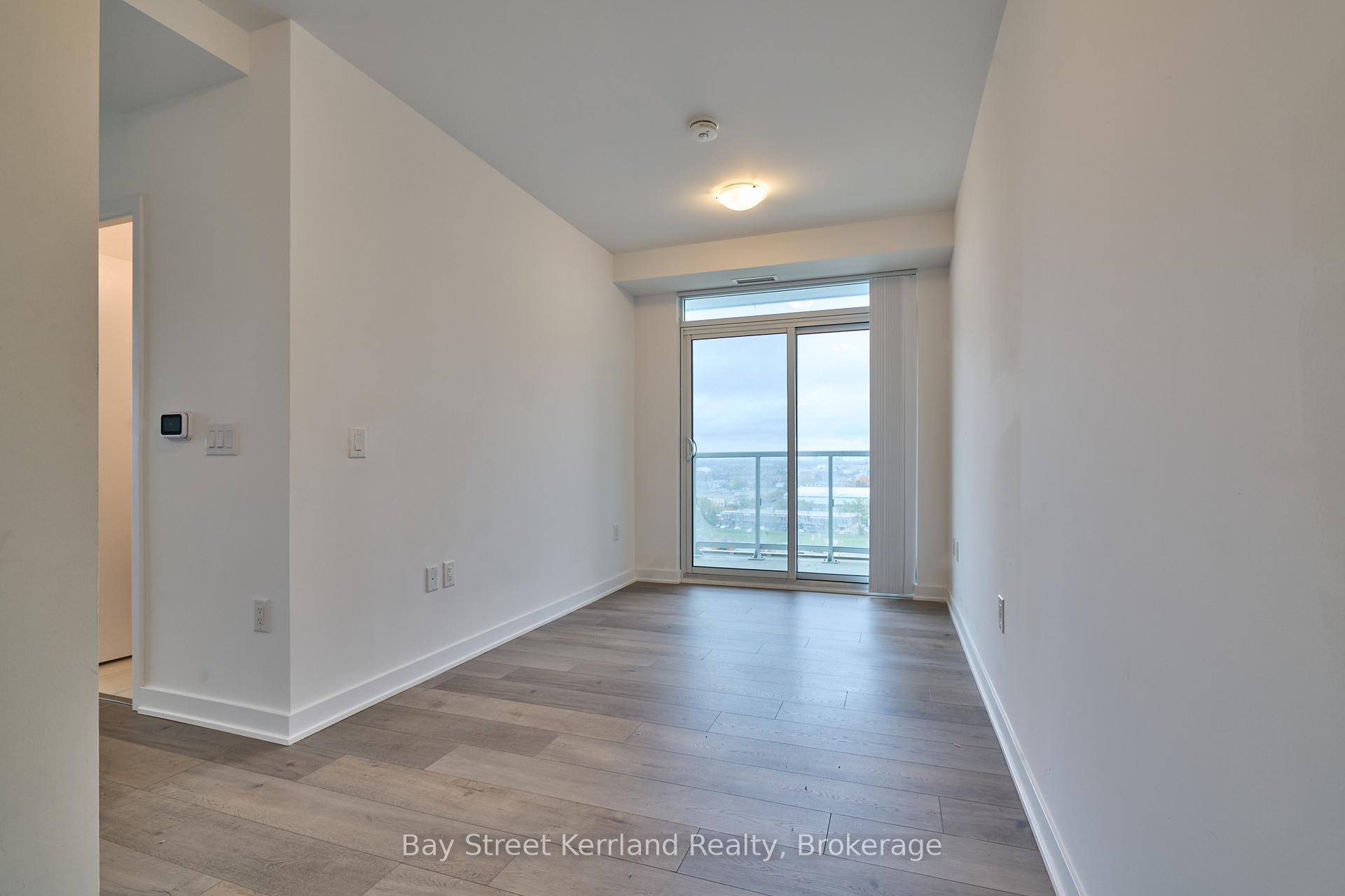 Photo 2 of Unit 1108, 60 Honeycrisp Crescent, Vaughan, Vaughan Corporate Centre — HOMEH
