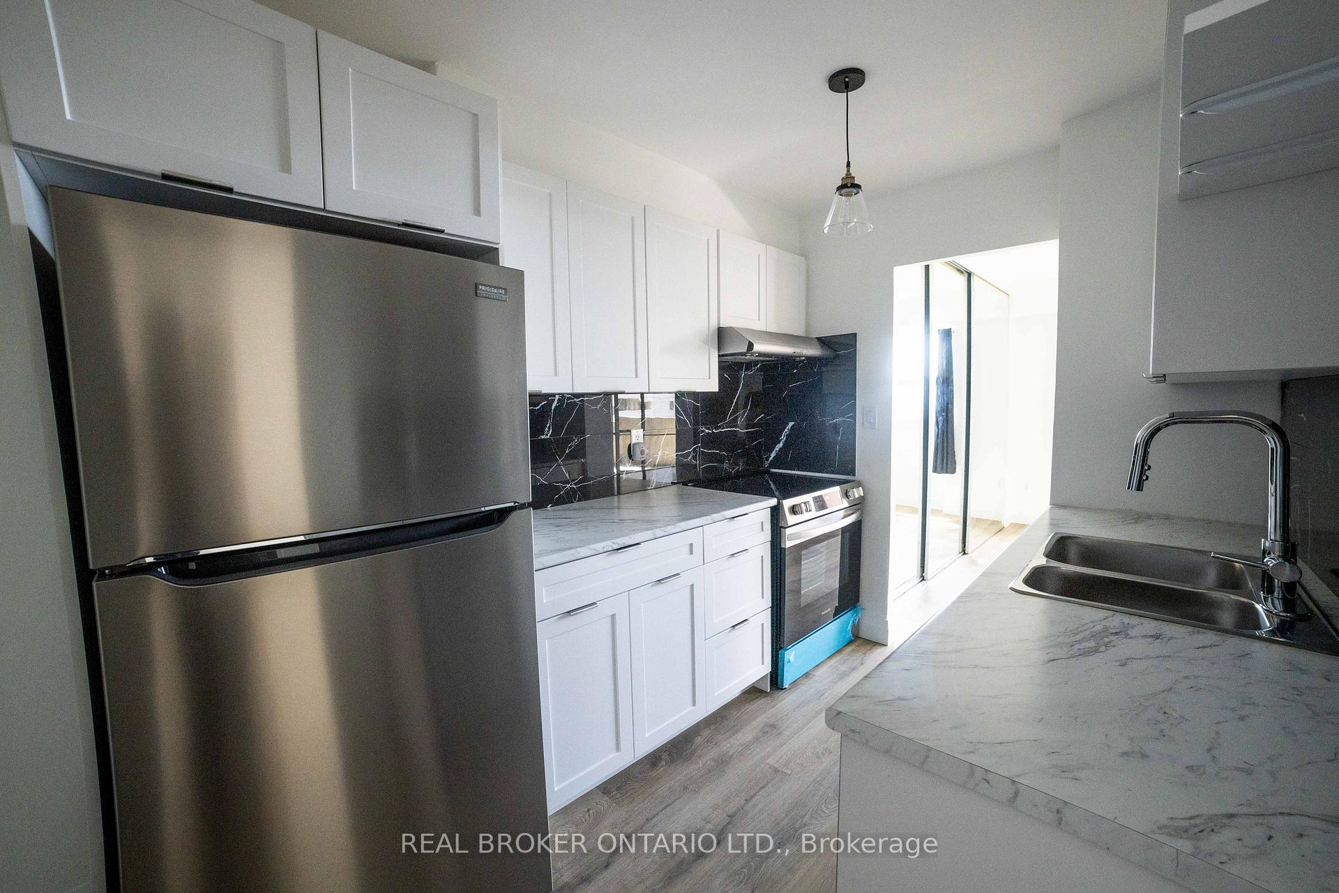 Photo 7 of Unit 2704, 3 Massey Square, Toronto, Crescent Town — HOMEH