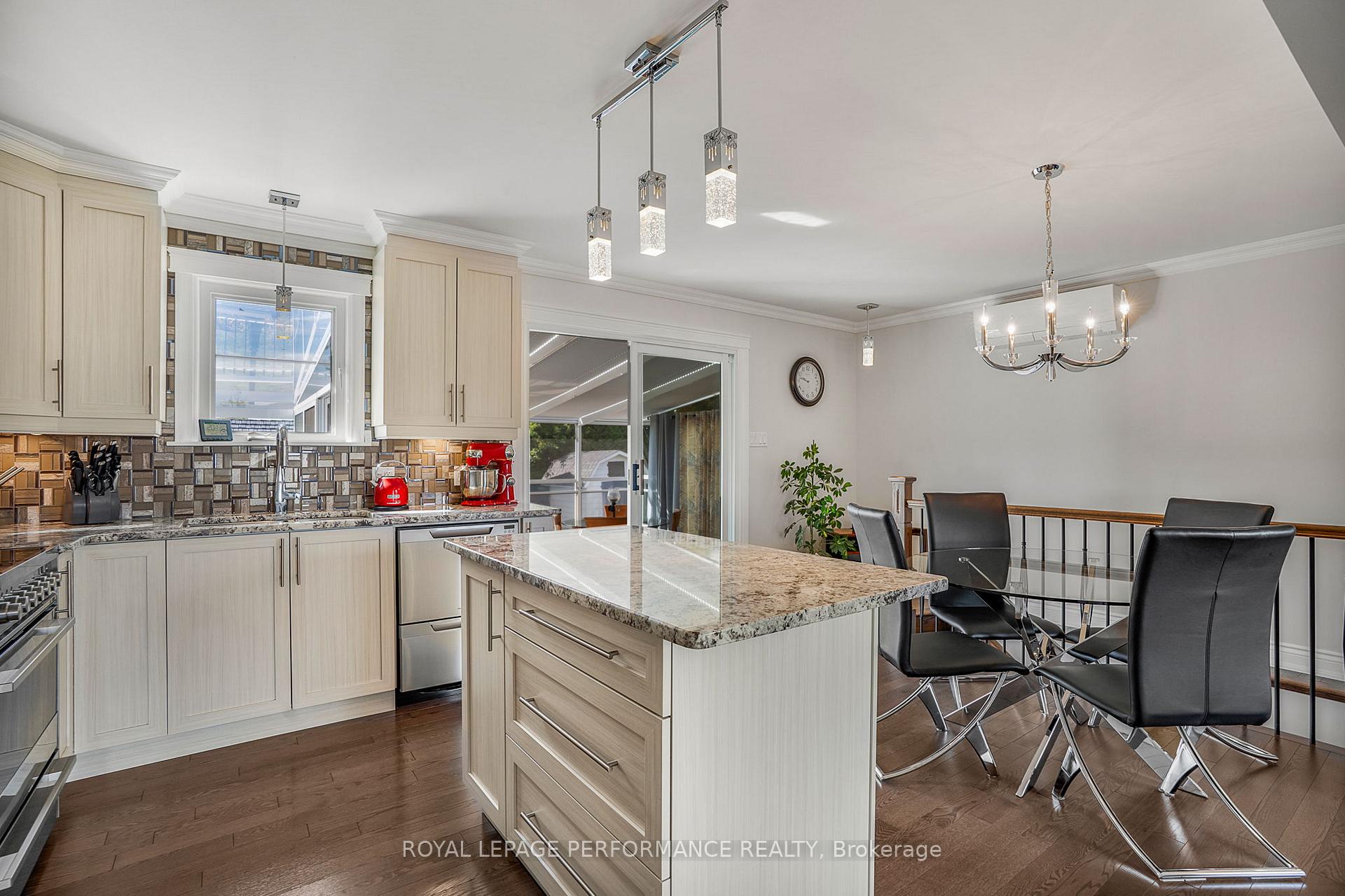 Photo 8 of 803 Victoria Street, Champlain, L'Orignal — HOMEH