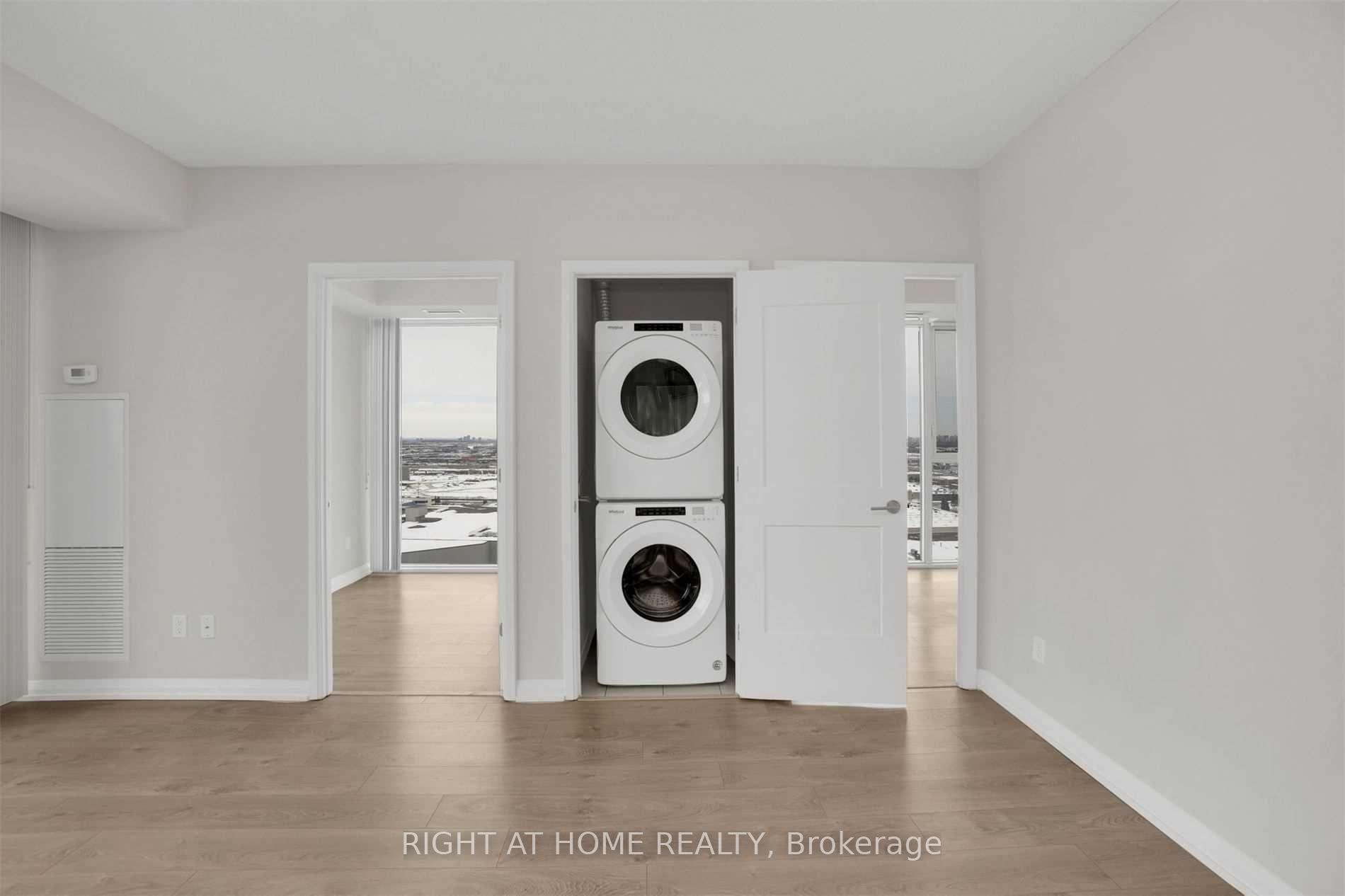 Photo 12 of Unit 2115, 7895 Jane Street, Vaughan, Concord — HOMEH