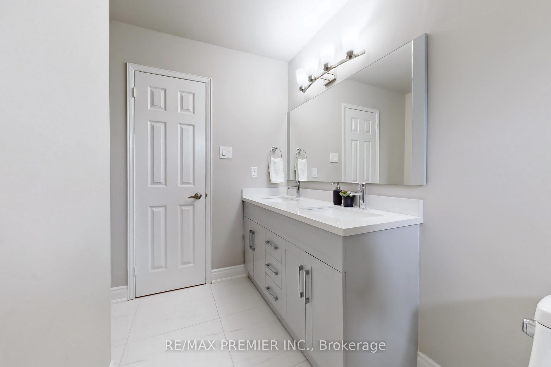 Photo 24 of 145 Fox Run, Barrie, Letitia Heights — HOMEH