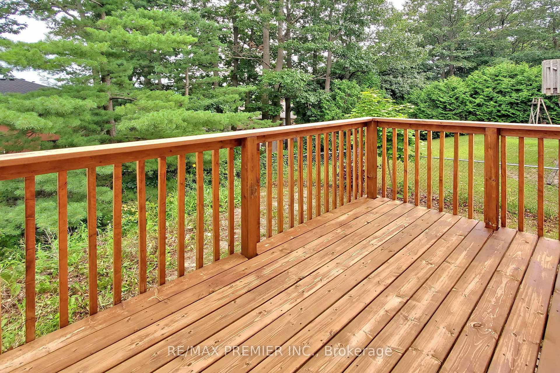 Photo 27 of 145 Fox Run, Barrie, Letitia Heights — HOMEH