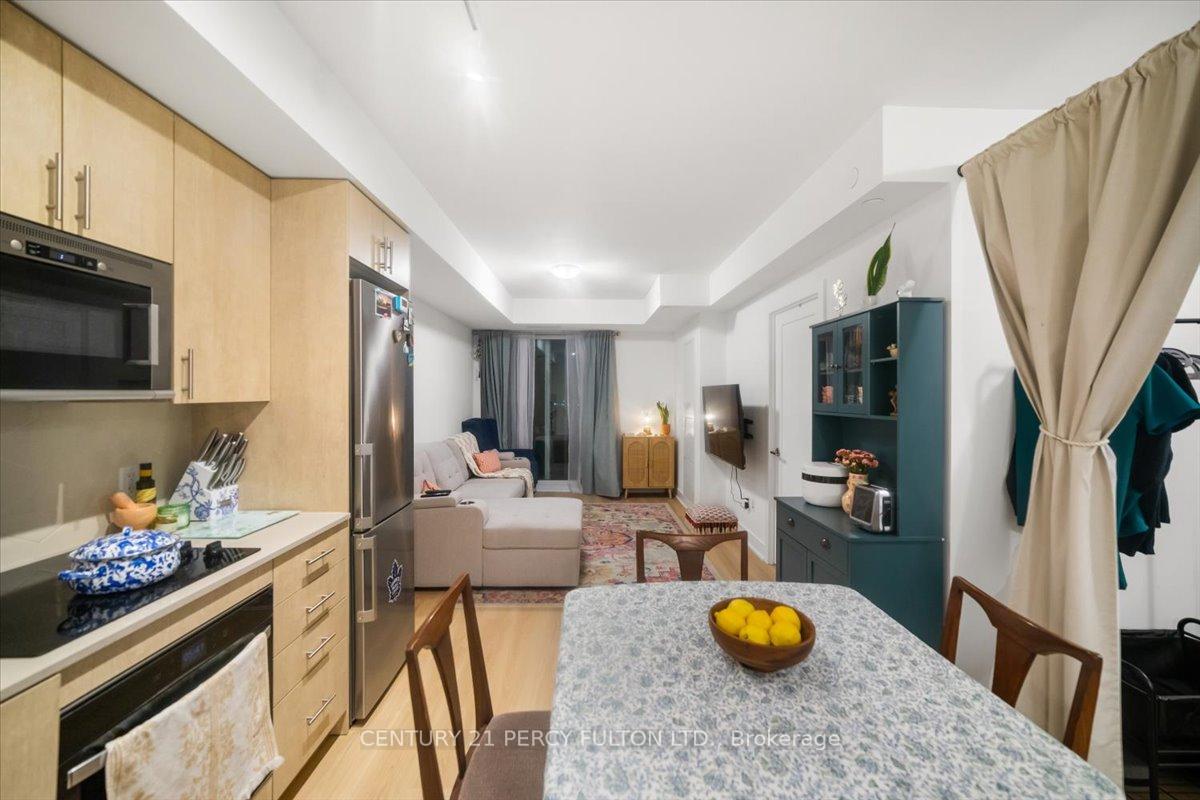 Photo 3 of Unit 2413, 2545 Simcoe Street N, Oshawa, Windfields — HOMEH