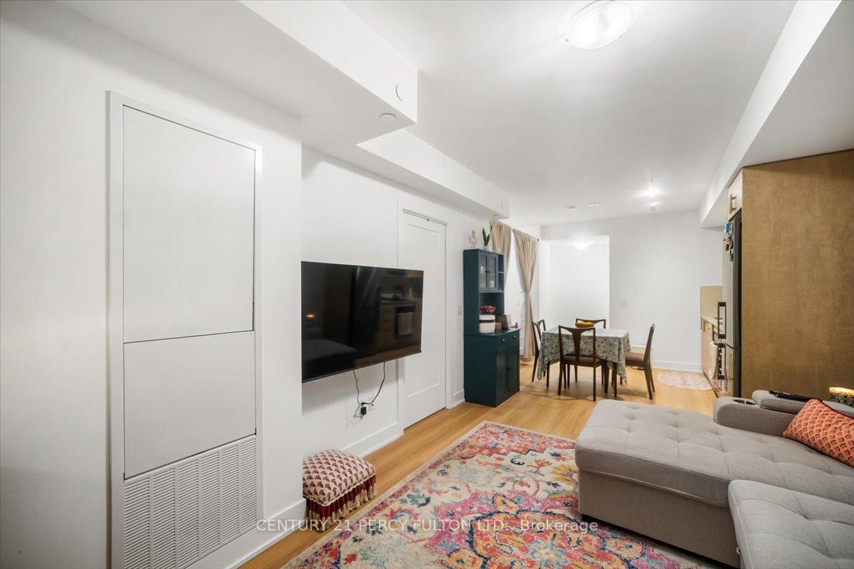 Photo 5 of Unit 2413, 2545 Simcoe Street N, Oshawa, Windfields — HOMEH