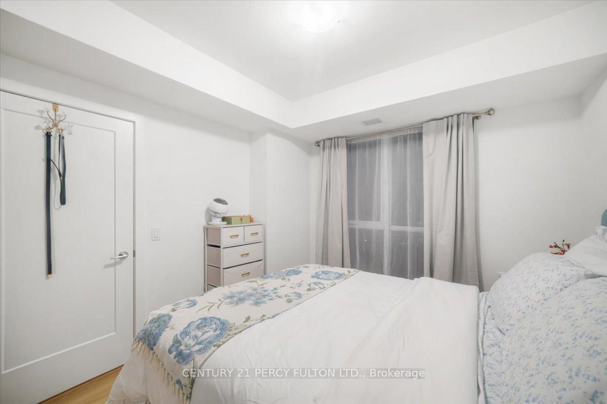 Photo 16 of Unit 2413, 2545 Simcoe Street N, Oshawa, Windfields — HOMEH