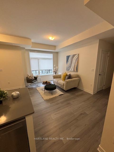 Photo 4 of Unit 1418, 1695 Dersan Street, Pickering, Duffin Heights — HOMEH