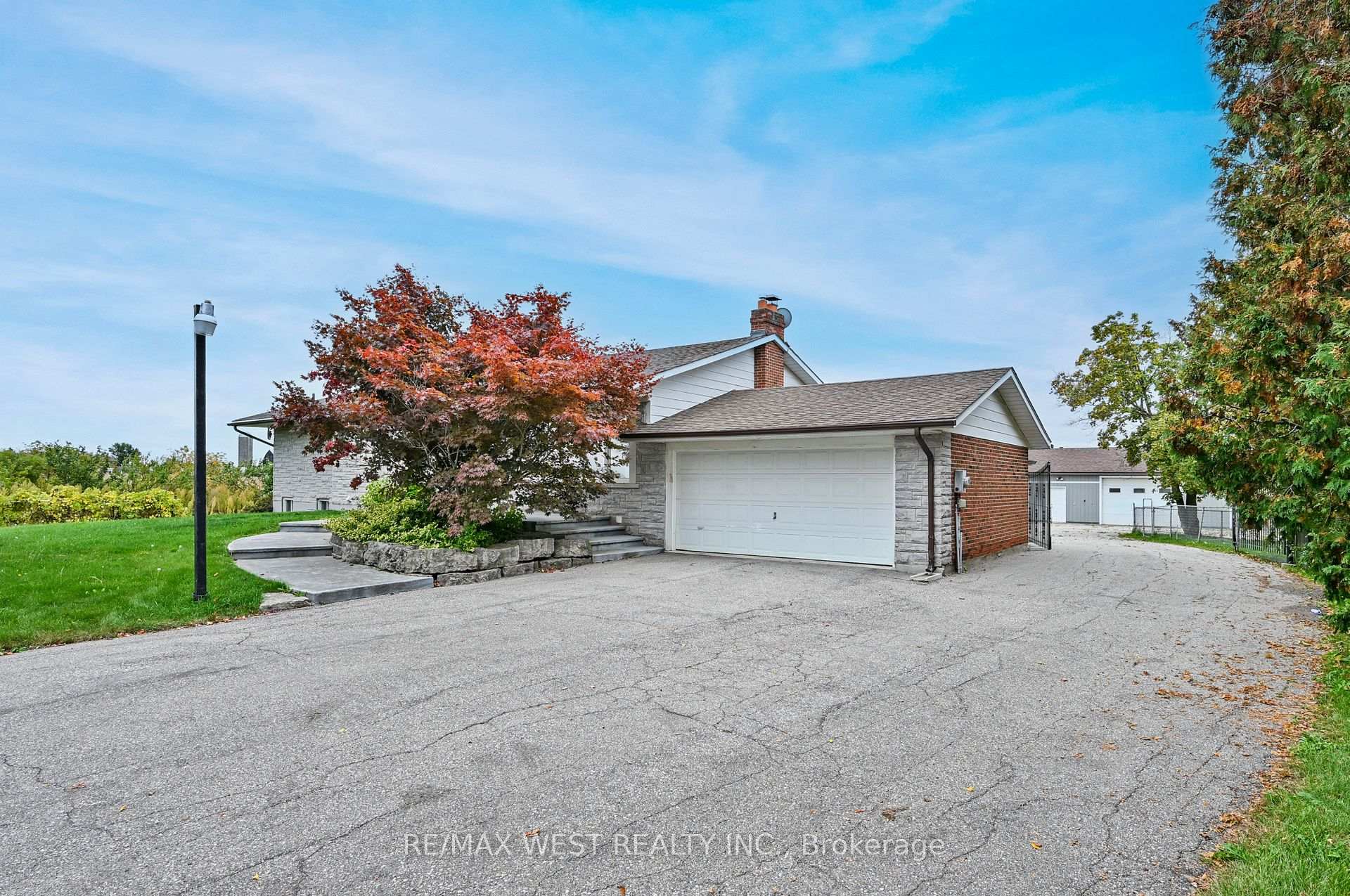 Photo 2 of 12370 Creditview Road, Caledon, Rural Caledon — HOMEH
