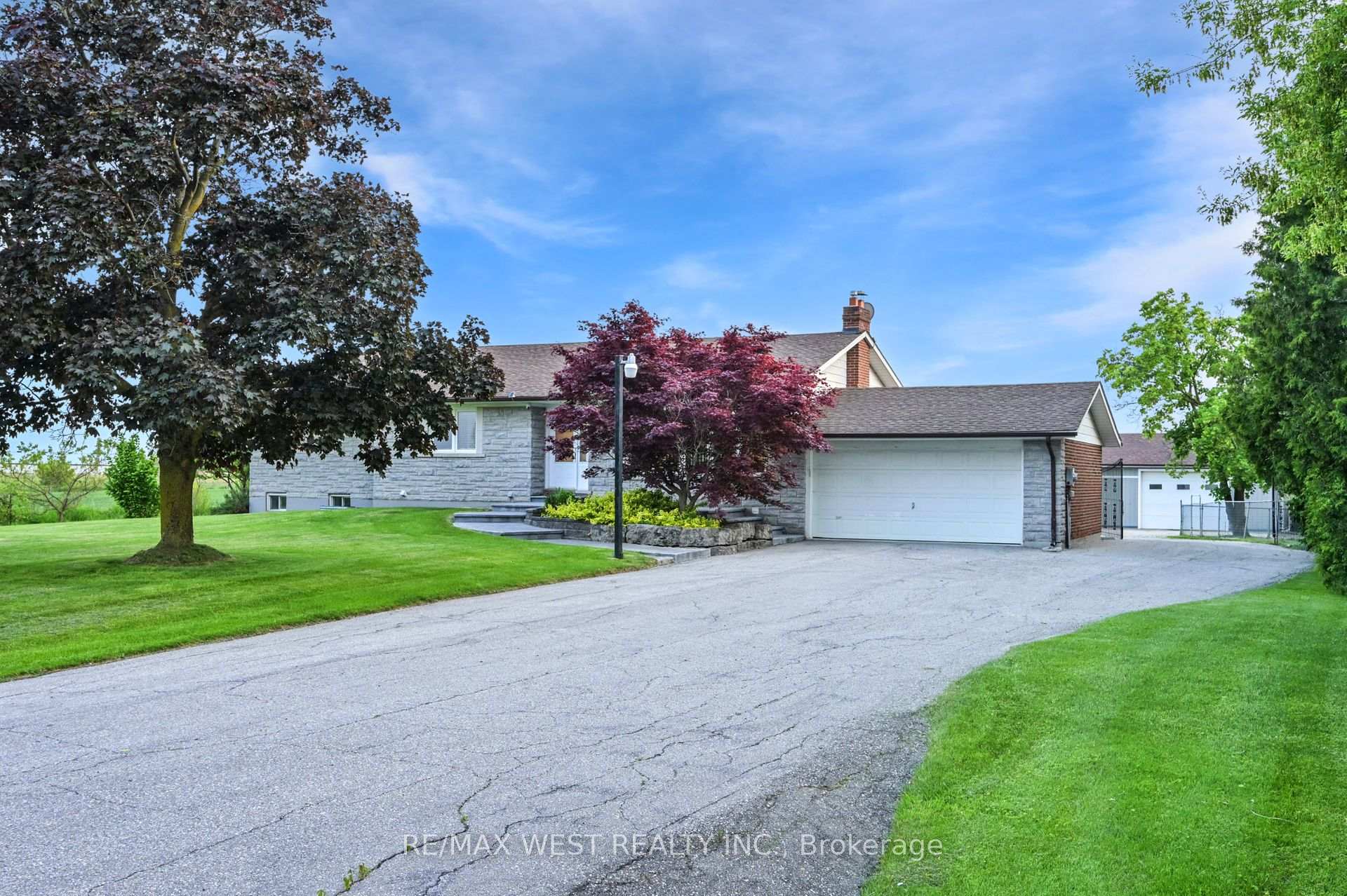 Photo 4 of 12370 Creditview Road, Caledon, Rural Caledon — HOMEH
