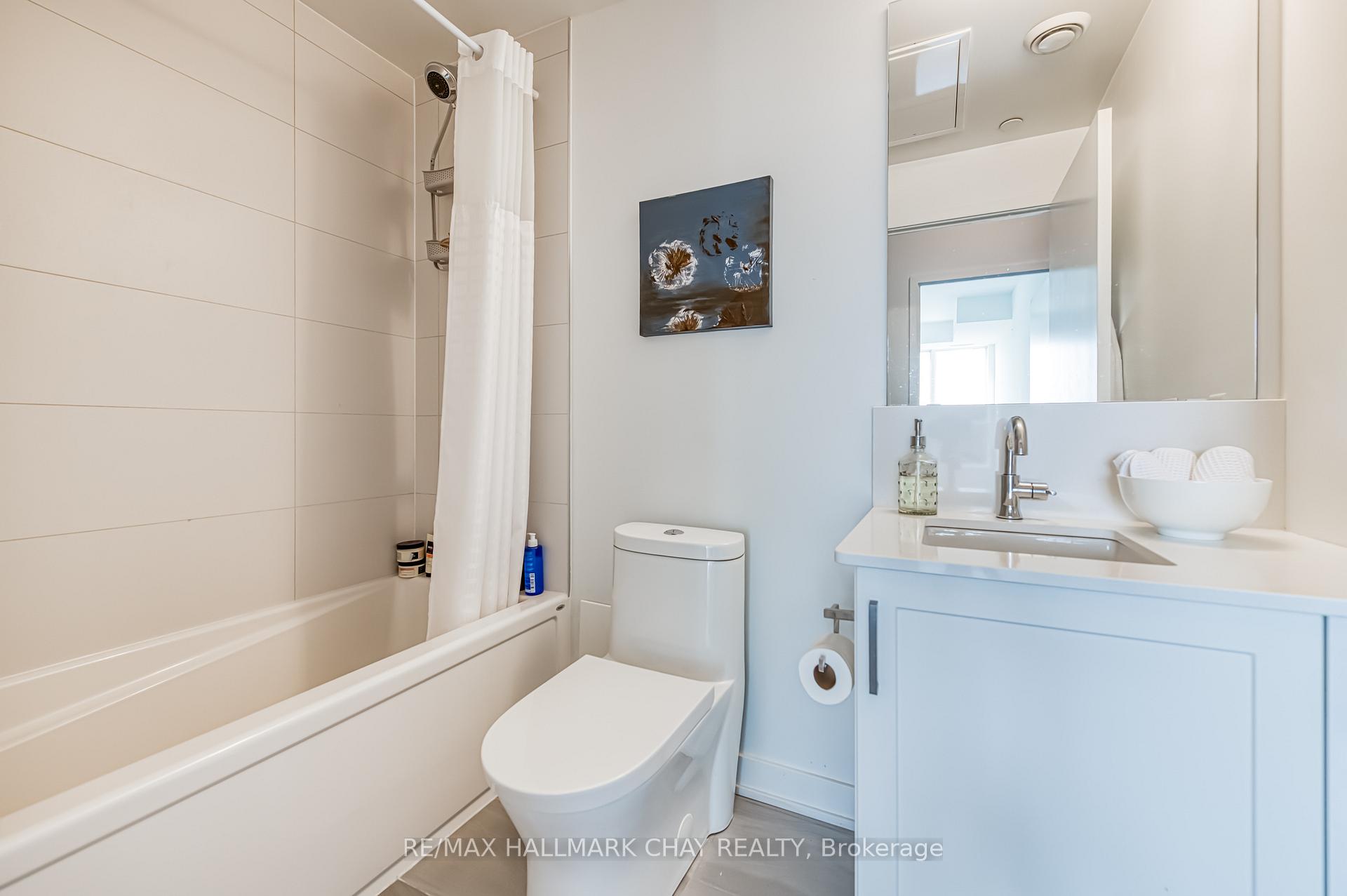 Photo 14 of Unit 217, 681 Yonge Street N, Barrie, Painswick South — HOMEH