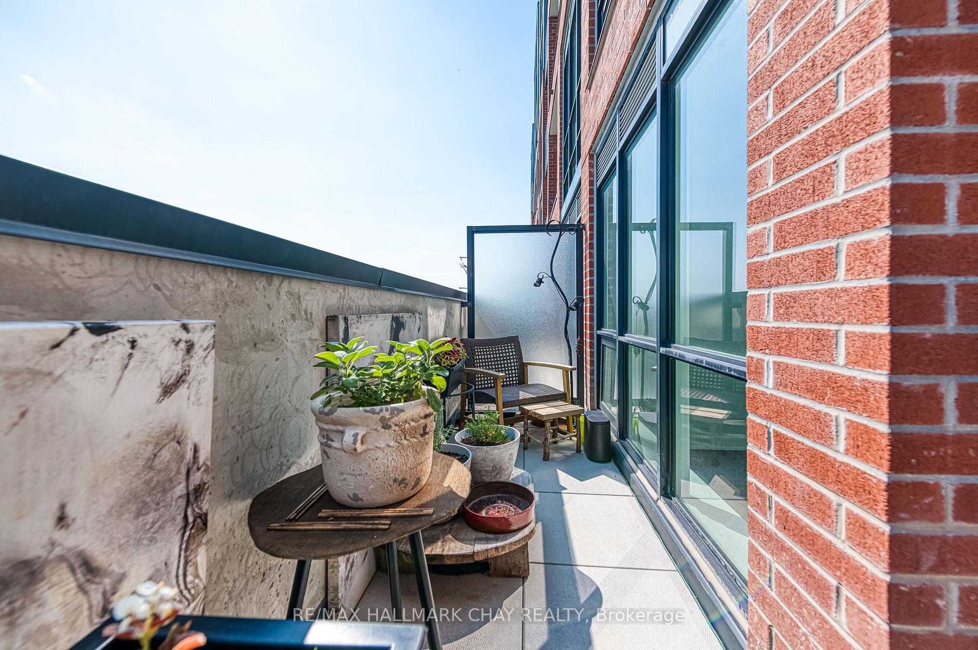 Photo 20 of Unit 217, 681 Yonge Street N, Barrie, Painswick South — HOMEH