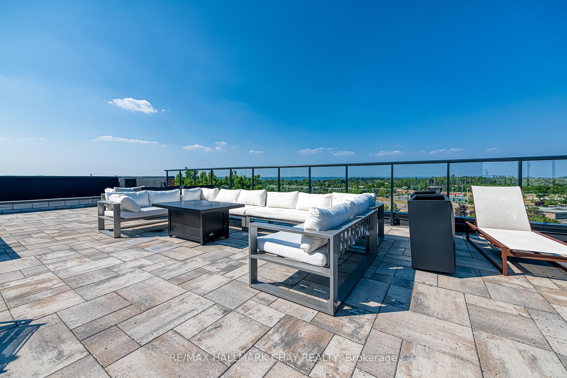 Photo 29 of Unit 217, 681 Yonge Street N, Barrie, Painswick South — HOMEH