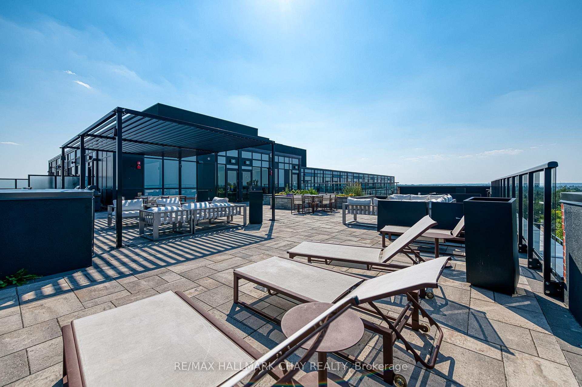 Photo 31 of Unit 217, 681 Yonge Street N, Barrie, Painswick South — HOMEH