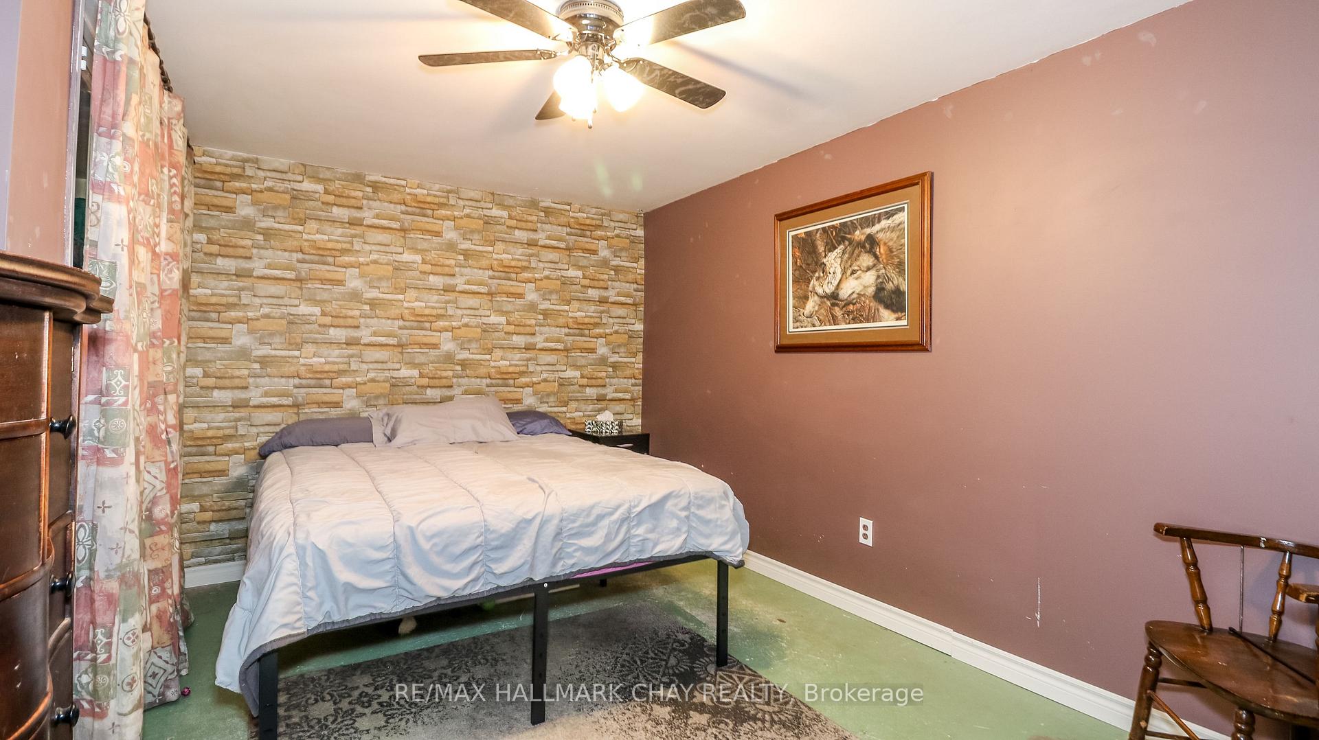 Photo 36 of 21 Scott Crescent, Barrie, Letitia Heights — HOMEH