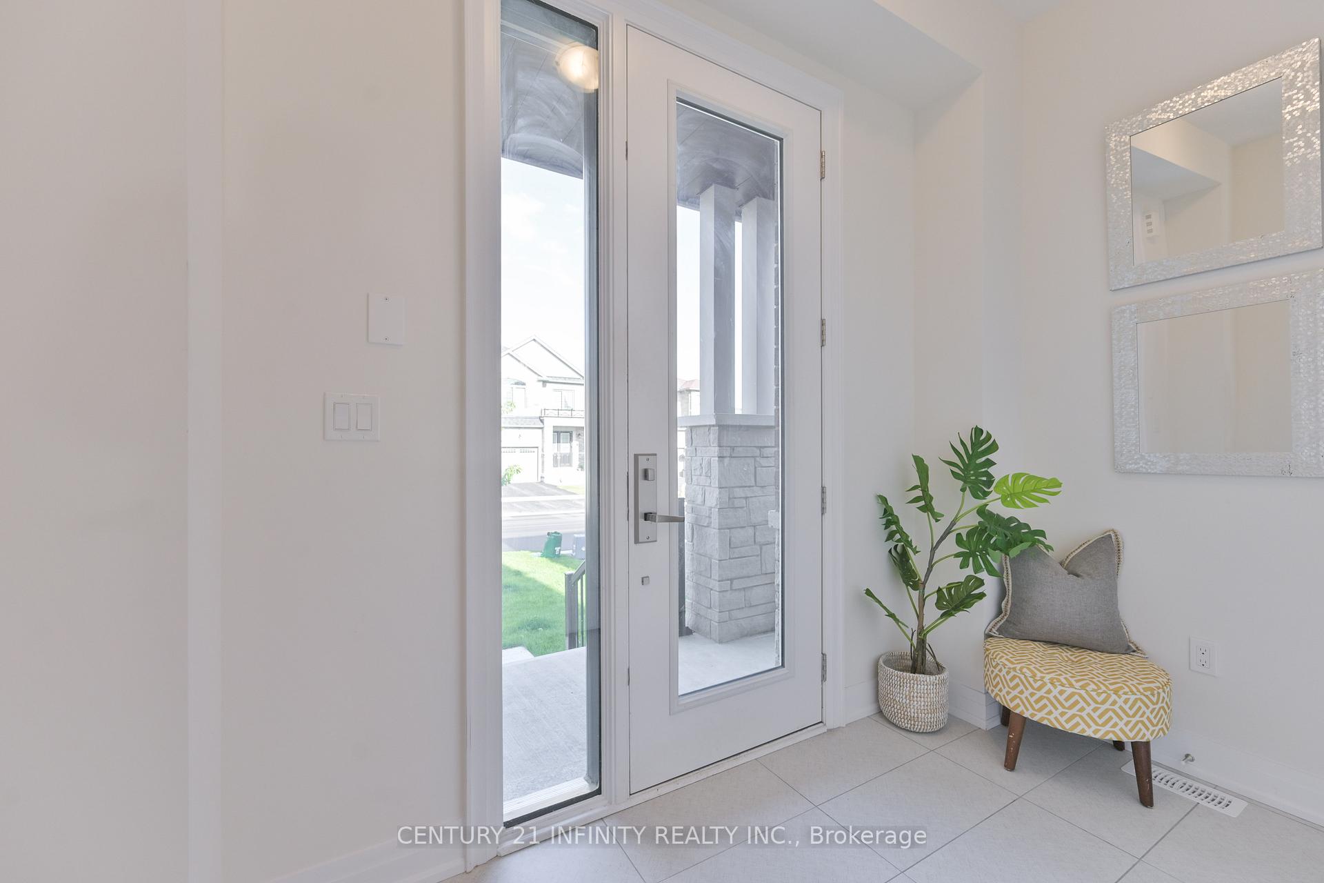 Photo 3 of 10 Hoad Street, Clarington, Newcastle — HOMEH