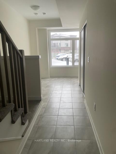 Photo 3 of Unit 1402, 1695 Dersan Street, Pickering, Duffin Heights — HOMEH
