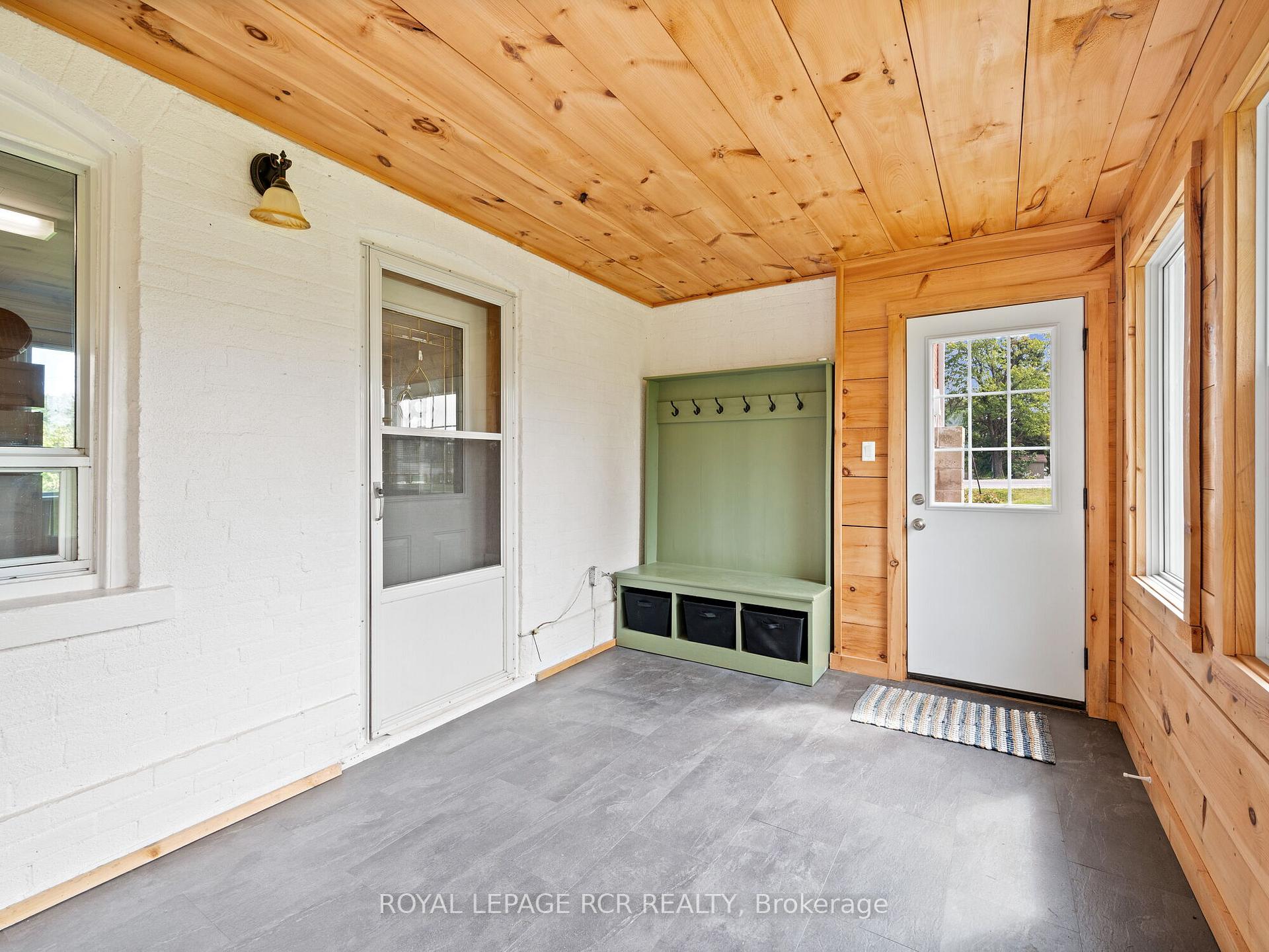 Photo 6 of 316910 Highway 6, Chatsworth — HOMEH