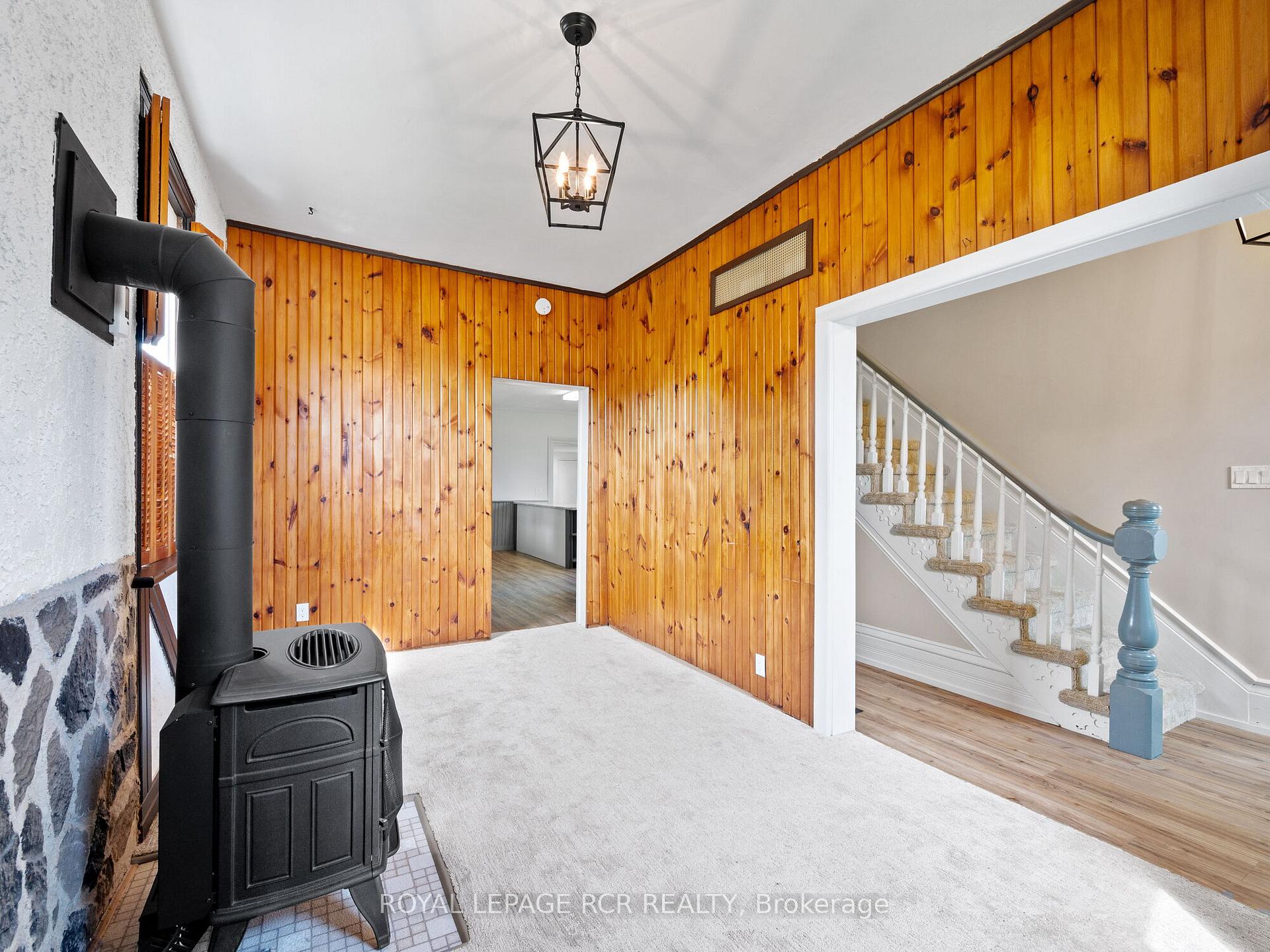 Photo 15 of 316910 Highway 6, Chatsworth — HOMEH