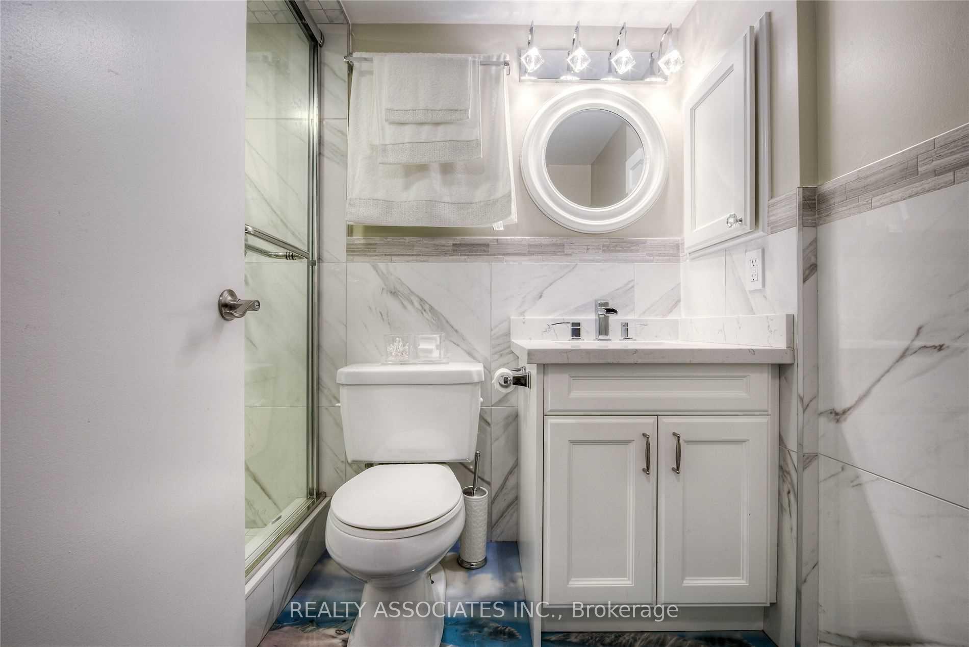 Photo 5 of Unit 2006, 215 Wynford Drive, Toronto, Flemingdon Park — HOMEH