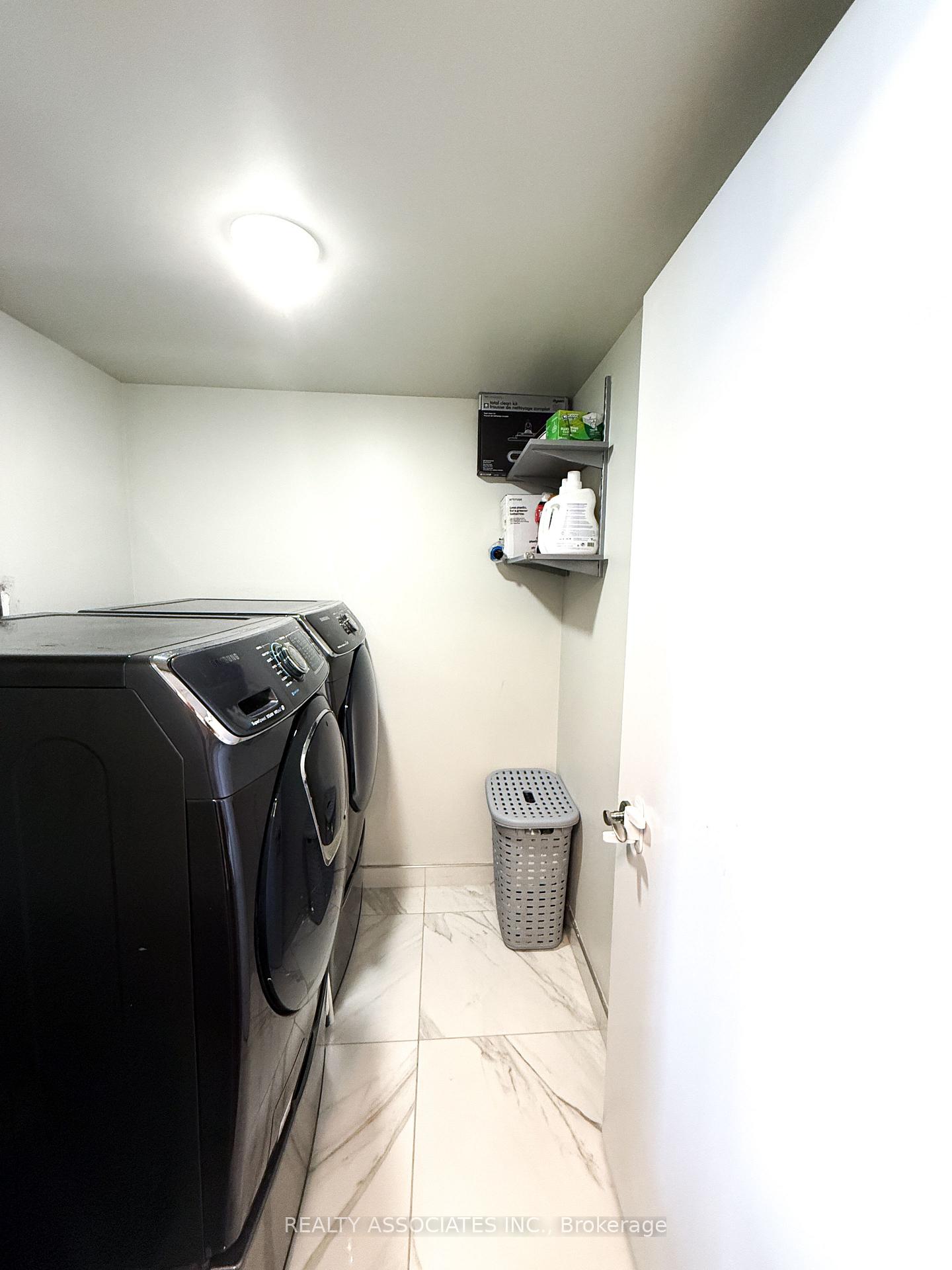 Photo 9 of Unit 2006, 215 Wynford Drive, Toronto, Flemingdon Park — HOMEH