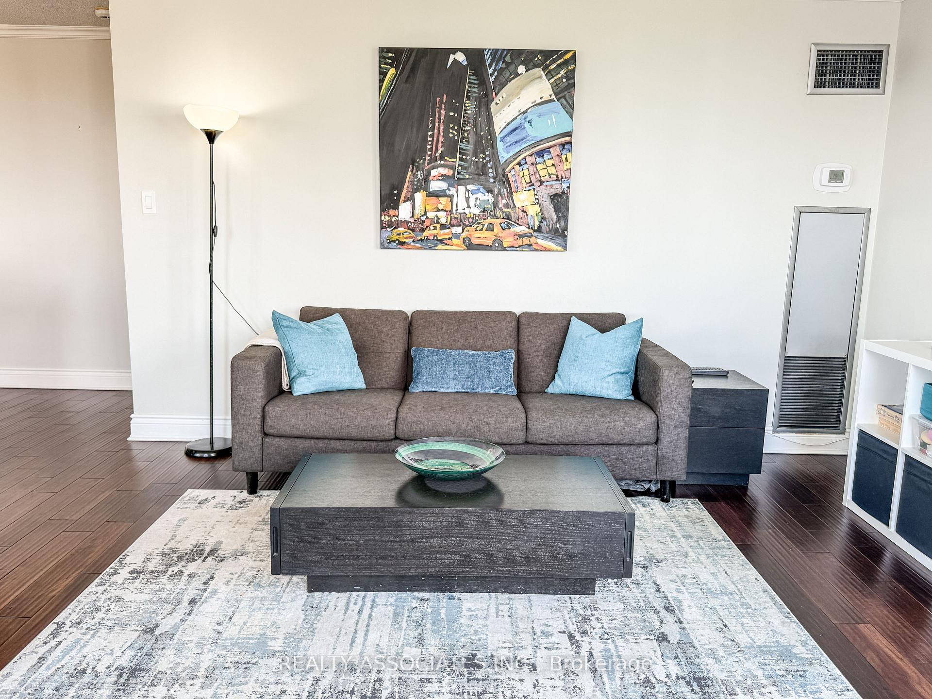 Photo 10 of Unit 2006, 215 Wynford Drive, Toronto, Flemingdon Park — HOMEH