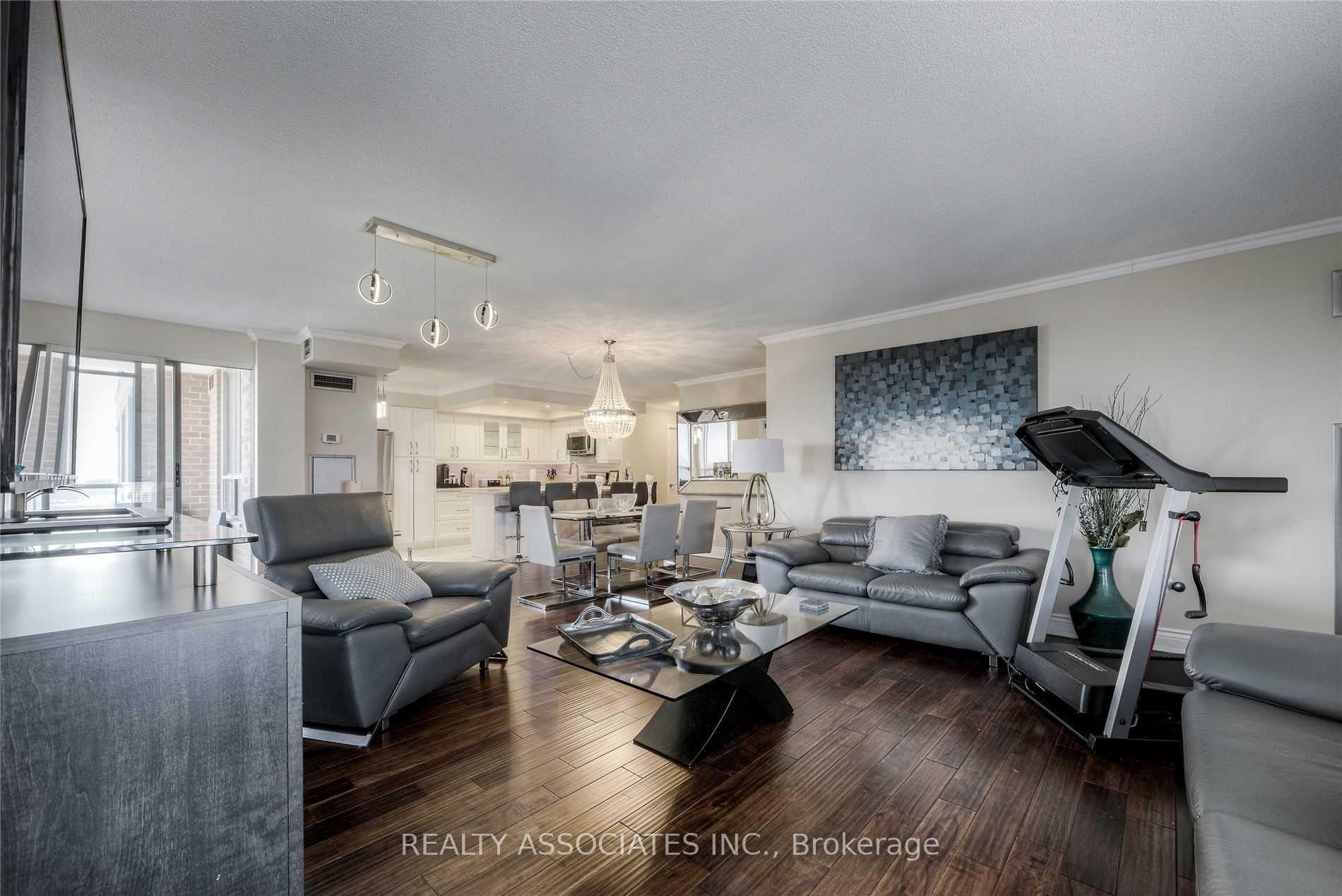 Photo 15 of Unit 2006, 215 Wynford Drive, Toronto, Flemingdon Park — HOMEH