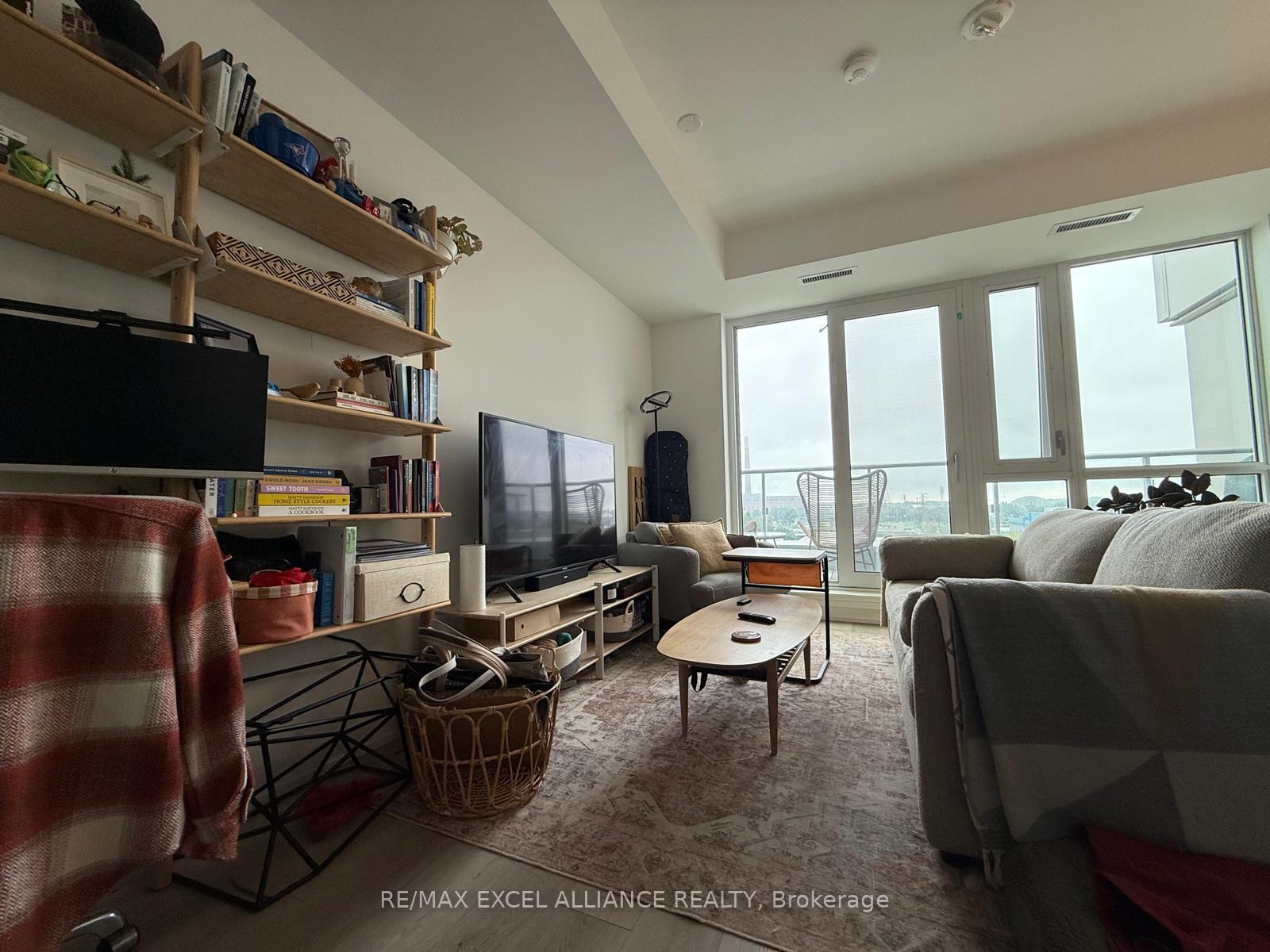 Photo 4 of Unit 805, 150 Logan Avenue, Toronto, South Riverdale — HOMEH