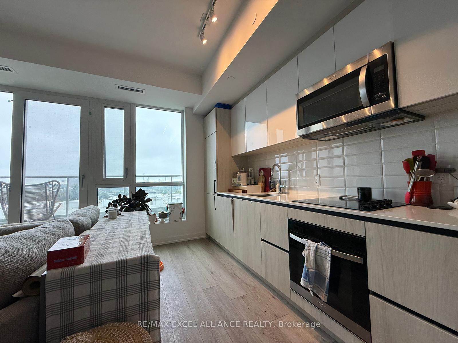 Photo 6 of Unit 805, 150 Logan Avenue, Toronto, South Riverdale — HOMEH