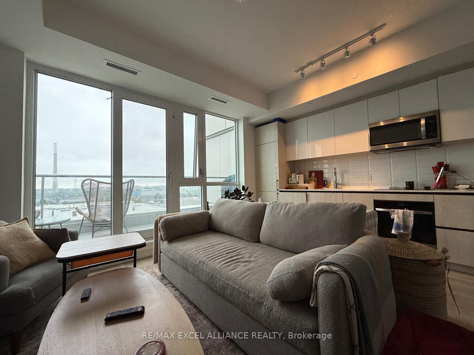 Photo 8 of Unit 805, 150 Logan Avenue, Toronto, South Riverdale — HOMEH