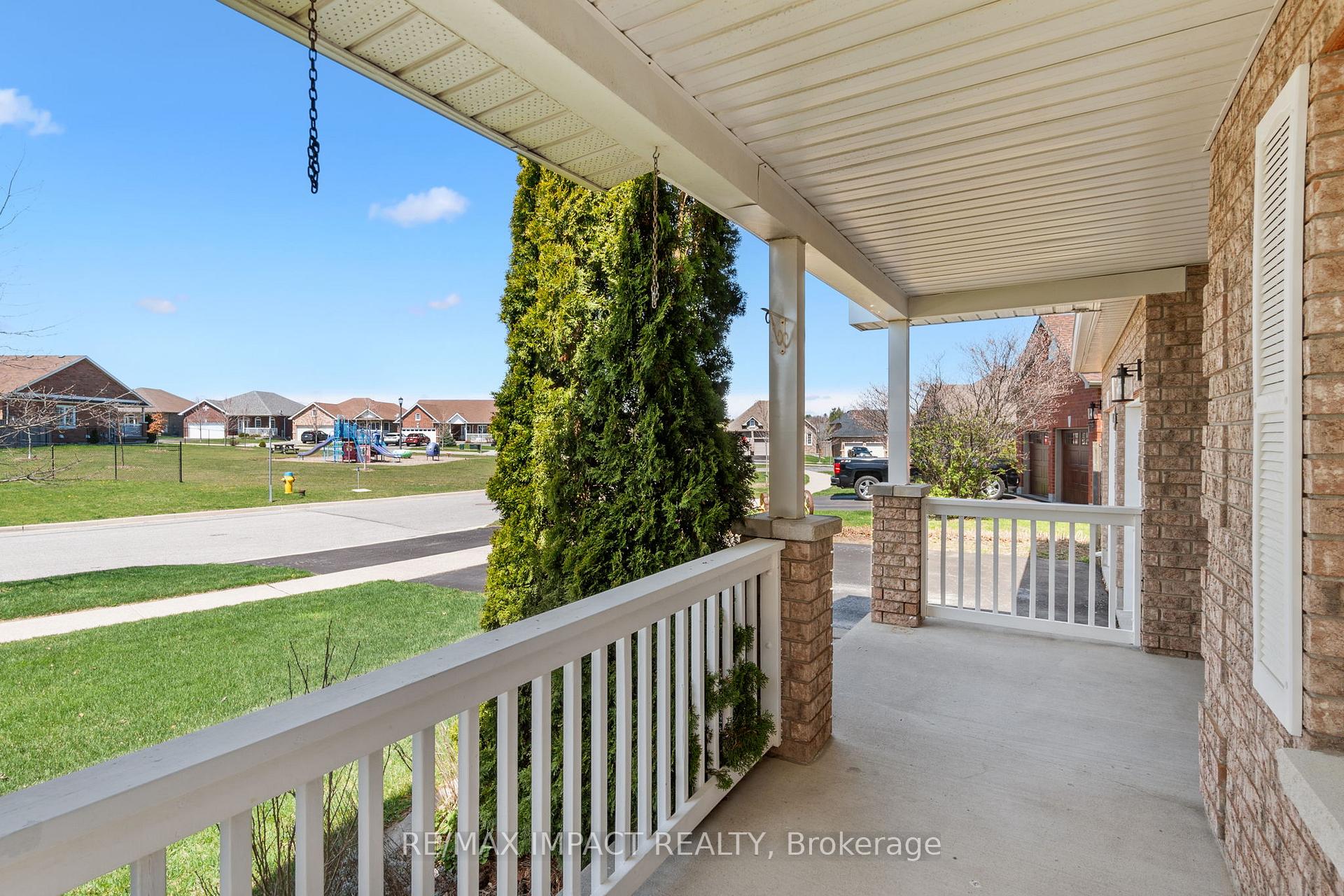 Photo 5 of 293 Ivey Crescent, Cobourg — HOMEH