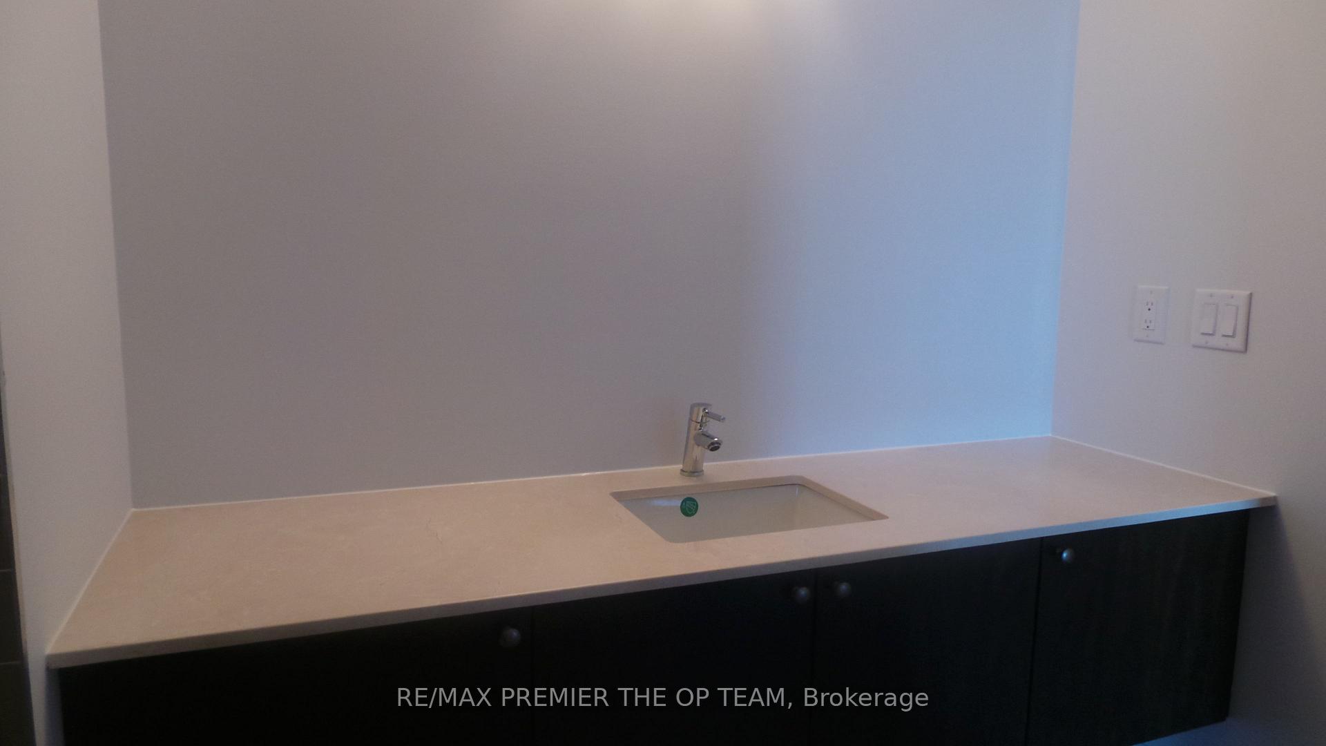 Photo 16 of Unit 806, 12 Woodstream Boulevard, Vaughan, Vaughan Grove — HOMEH