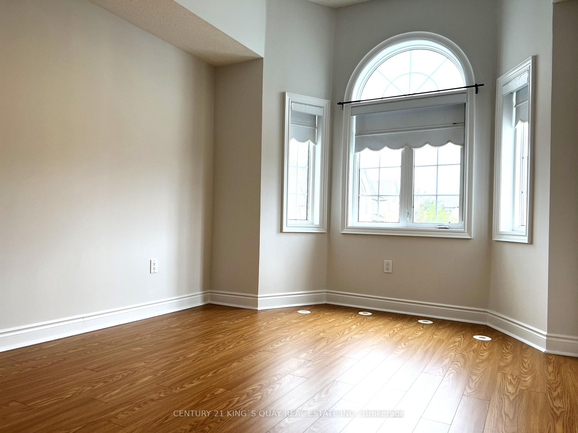 Photo 25 of 184 Legends Way, Markham, Unionville — HOMEH