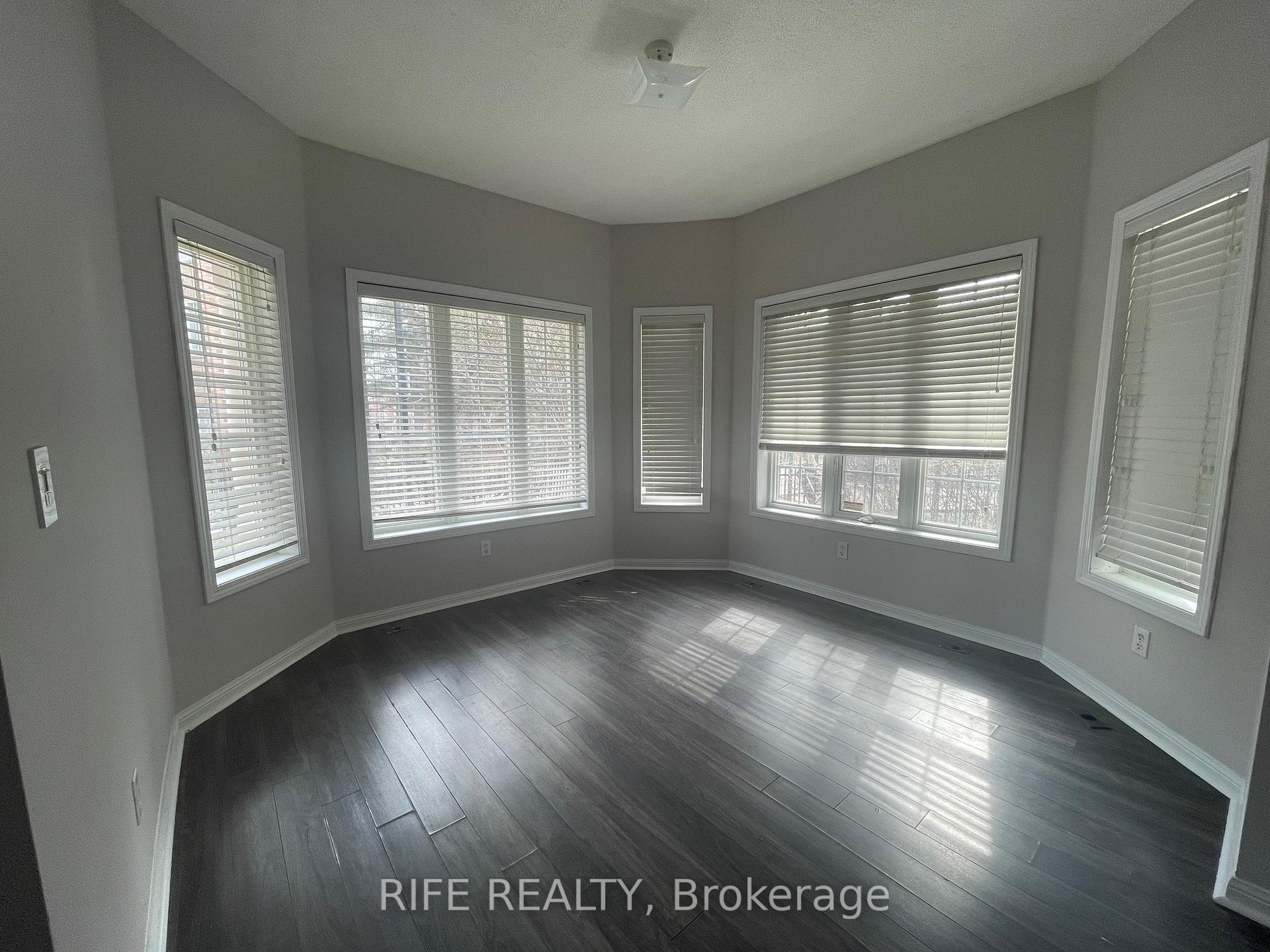 Photo 14 of Unit 1, 2 Alpen Way, Markham, Unionville — HOMEH