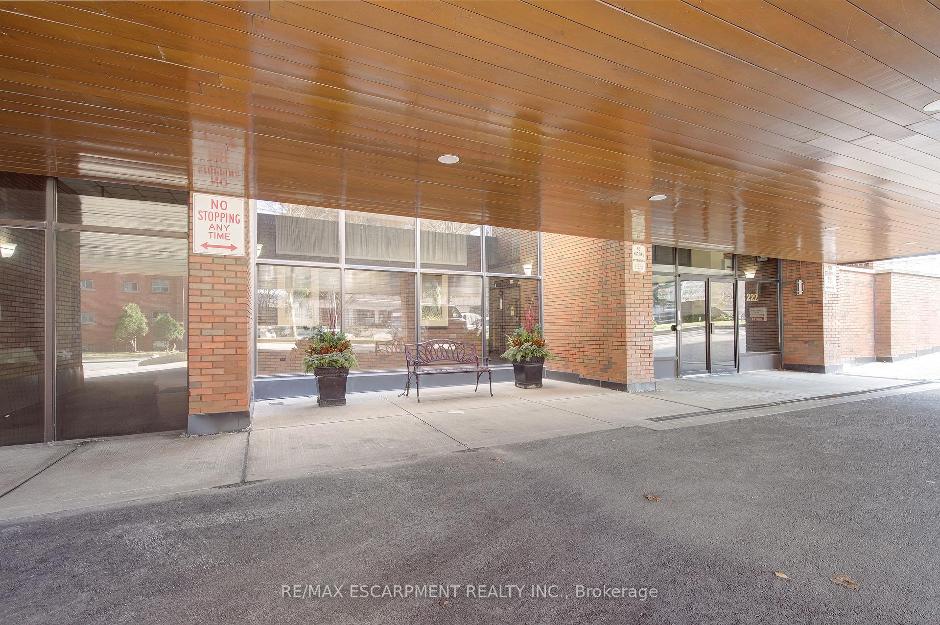 Photo 6 of Unit 1406, 222 Jackson Street W, Hamilton, Durand — HOMEH