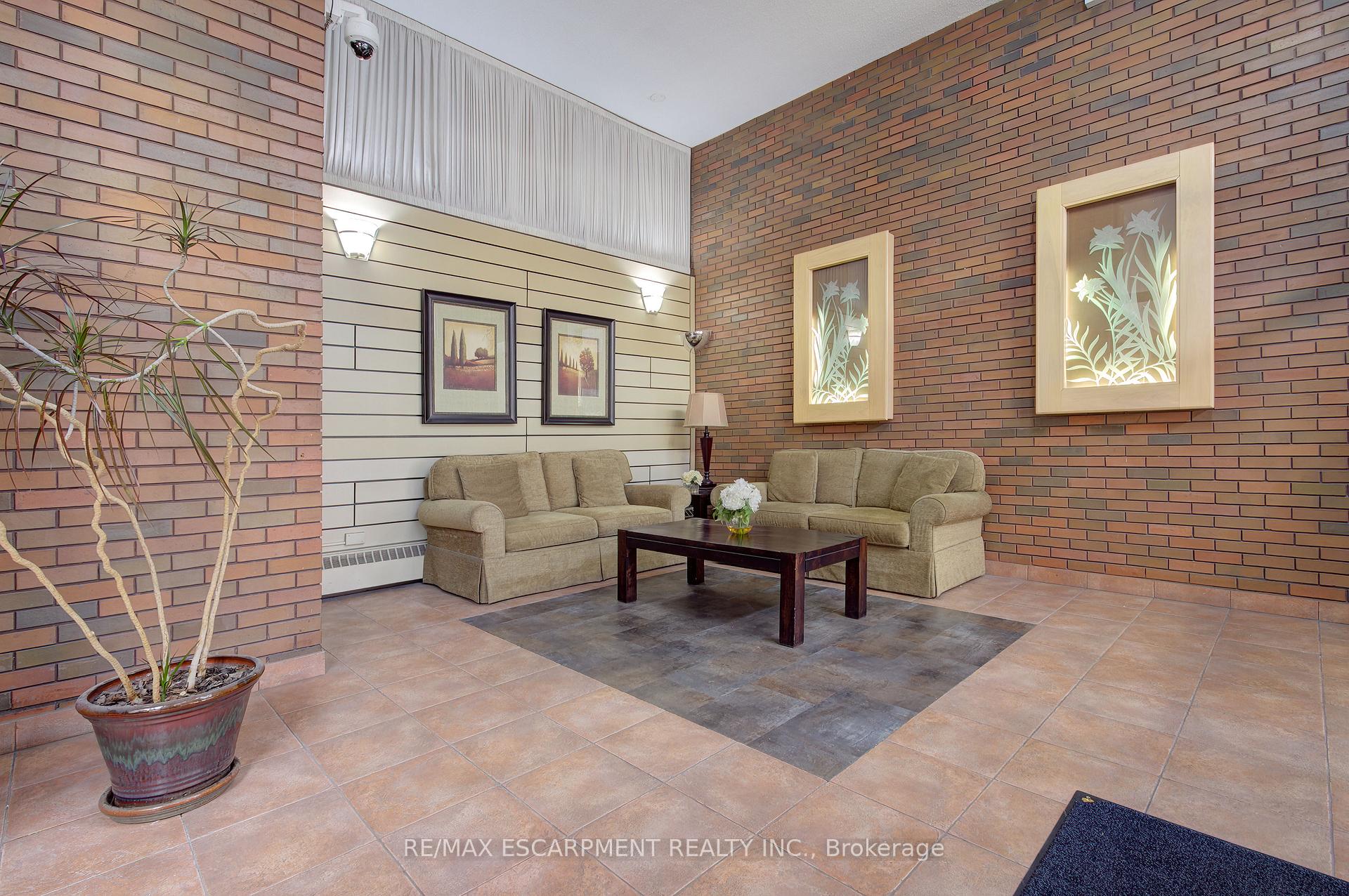 Photo 7 of Unit 1406, 222 Jackson Street W, Hamilton, Durand — HOMEH