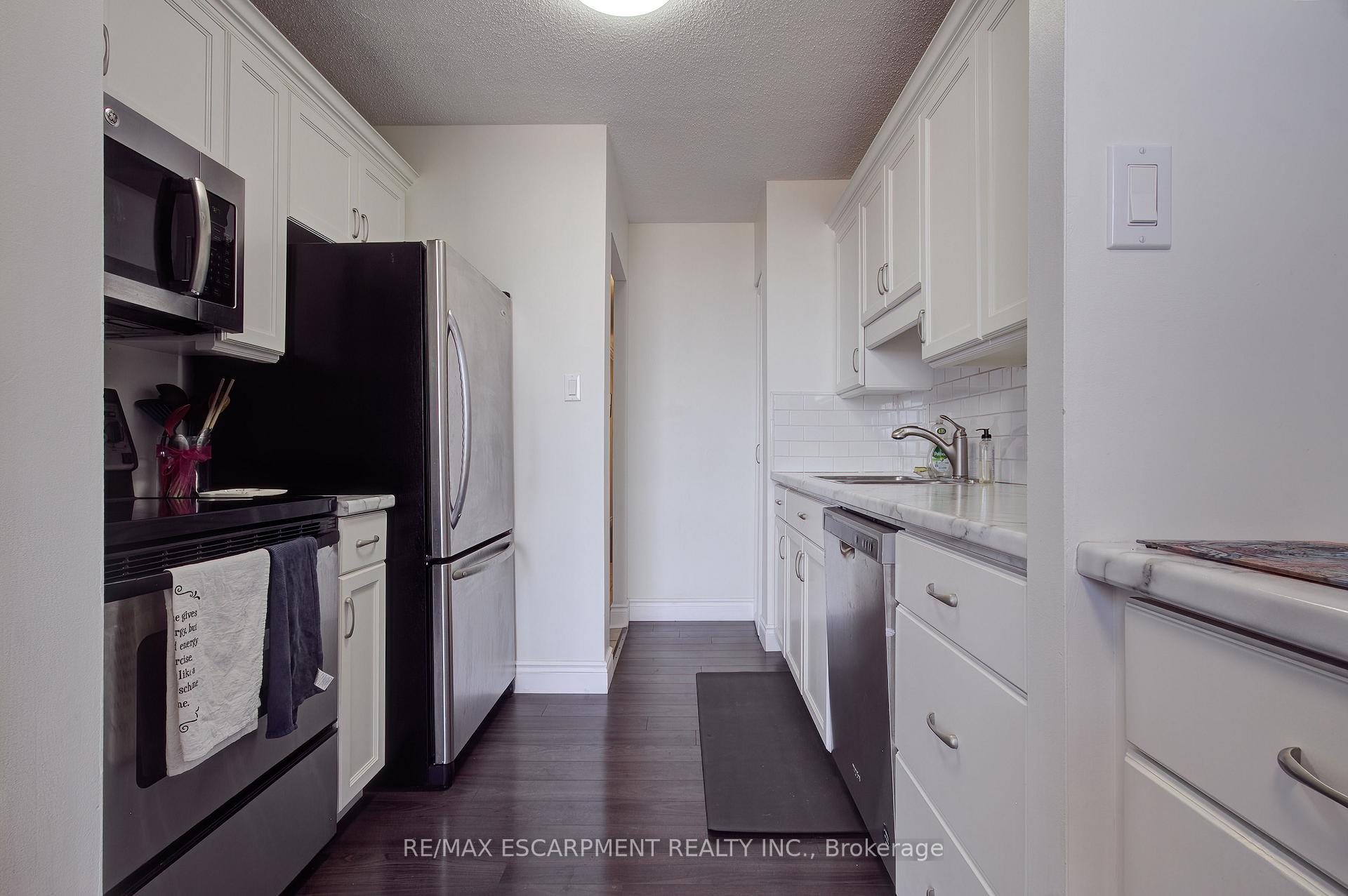 Photo 13 of Unit 1406, 222 Jackson Street W, Hamilton, Durand — HOMEH