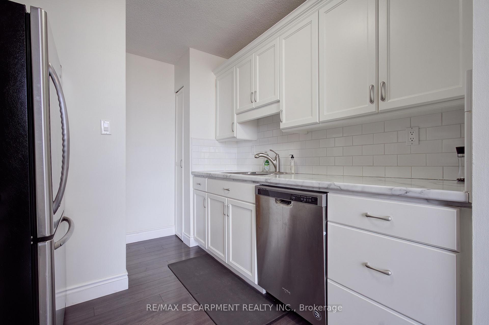 Photo 14 of Unit 1406, 222 Jackson Street W, Hamilton, Durand — HOMEH
