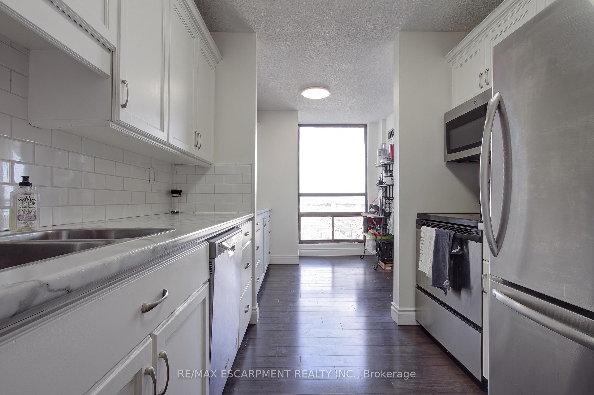 Photo 15 of Unit 1406, 222 Jackson Street W, Hamilton, Durand — HOMEH